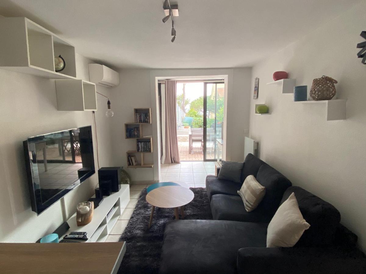 Logement Entier T2 Climatise, Parking Gratuit, Jardin, Plage A 2Min A Pied Sanary-sur-Mer Exterior photo