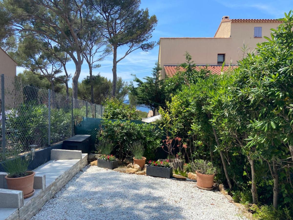 Logement Entier T2 Climatise, Parking Gratuit, Jardin, Plage A 2Min A Pied Sanary-sur-Mer Exterior photo